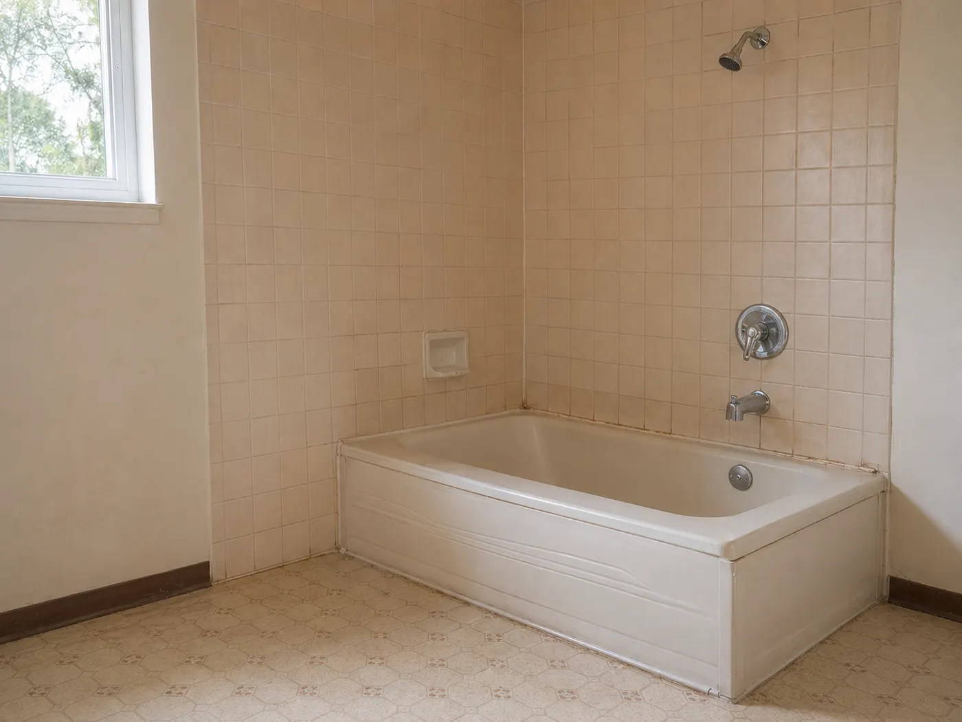 Bathroom before renovation